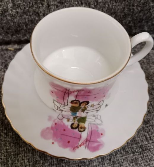 ถ้วยน้ำชาลายการ์ตูนพร้อมจานรอง รูปที่ 2