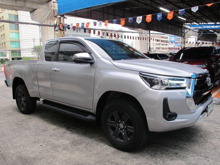 Toyota Hilux Revo 2023 Smart Cab 2.4 Entry Prerunner Pickup ดีเซล ไม่ติดแก๊ส เกียร์ธรรมดา เทา รูปที่ 2