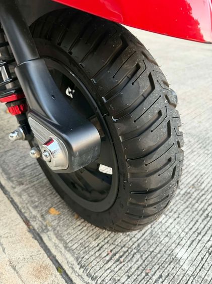 Lambretta x300 สีแดง รูปที่ 8