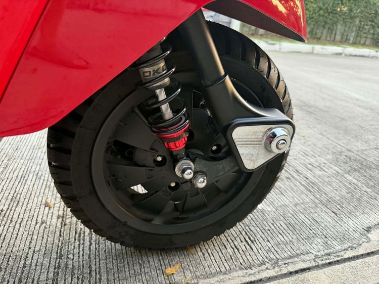 Lambretta x300 สีแดง รูปที่ 5