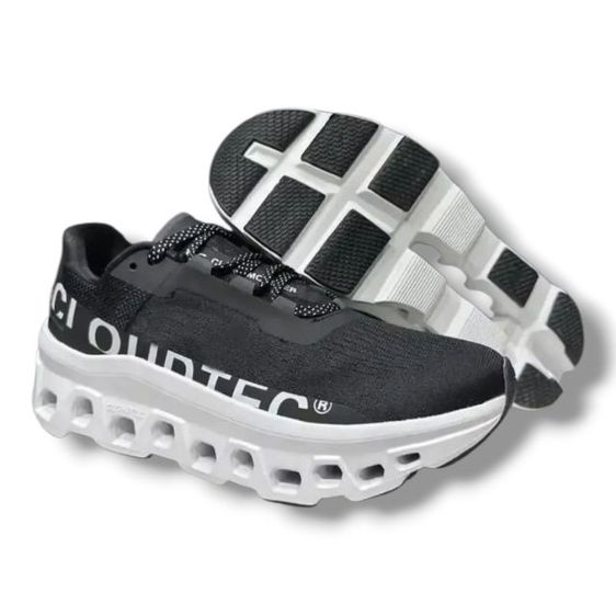 Mens running shoes On CLOUDMONSTER 2 black

42 26.5cm.