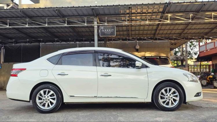 Nissan Sylphy 2012 1.6 V Sedan เบนซิน ไม่ติดแก๊ส เกียร์อัตโนมัติ ขาว รูปที่ 2