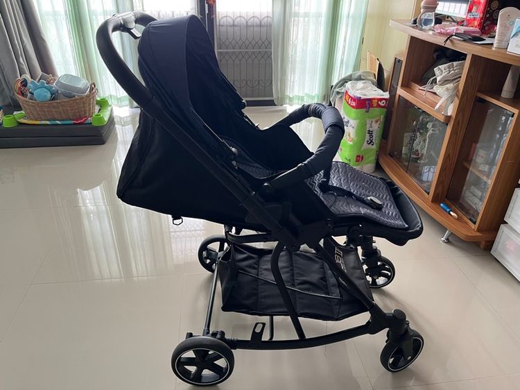 รถเข็นเด็ก