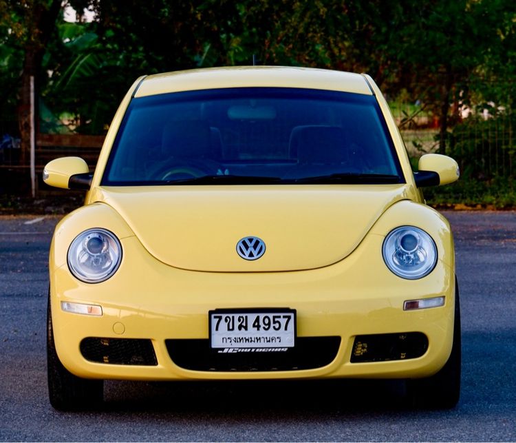 Volkswagen Beetle 2010 1.6 Sedan เบนซิน ไม่ติดแก๊ส เกียร์อัตโนมัติ เหลือง รูปที่ 2