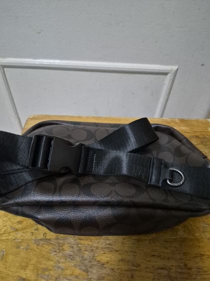 กระเป๋าคาดอก COACH  รูปที่ 13