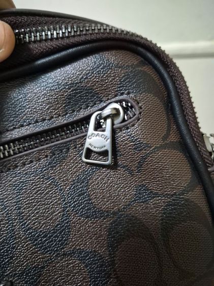 กระเป๋าคาดอก COACH  รูปที่ 4