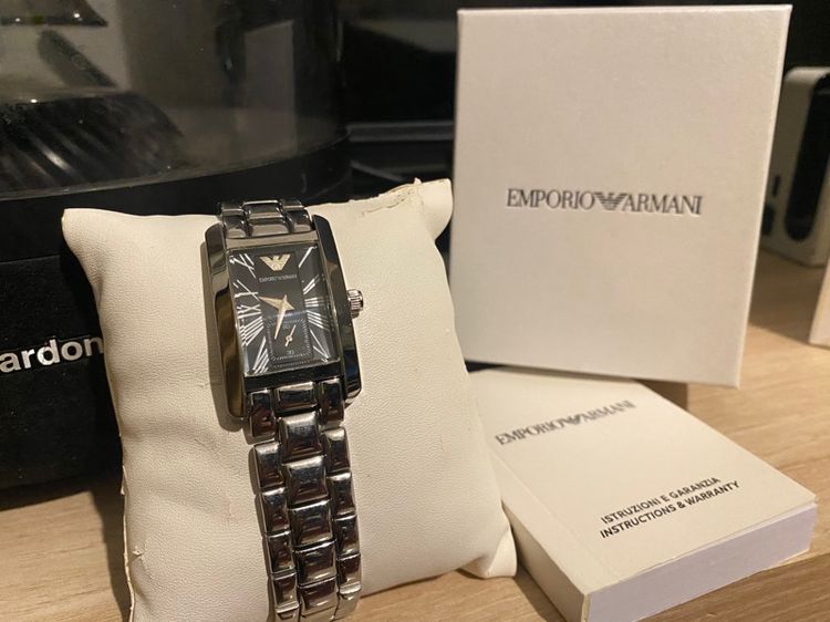 เงิน นาฬิกาผู้หญิง Emporio Armani มือสอง 