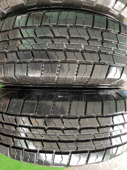 ยางกะบะน้องป้ายแดง  Michelin LTX FORCE  225 70 15 ปี 25 ชุดละ 9450 บาทคะ  ไร้ปะ ไร้ตำหนิ ยางสวยมาก รูปที่ 3