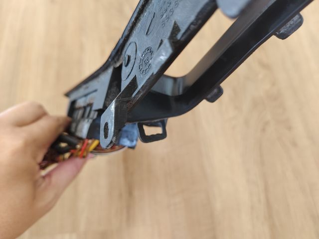 สวิคคอนโซลกลางต่างๆสำหรับ รถ Audi A80 อะไหล่นอก แยกขายทุกตัว และ สวิคกระจกไฟฟ้าพร้อมกรอบมือจับประตู A80 ปี91-93 รูปที่ 13