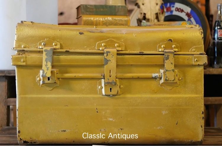 หีบเหล็ก หีบสมบัติ เก่าโบราณสะสม