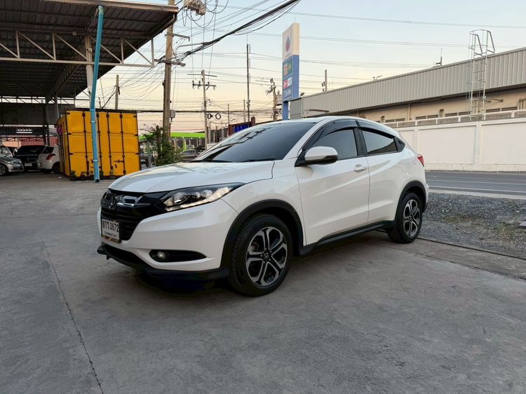 Honda HR-V 2017 1.8 E Sedan เบนซิน ไม่ติดแก๊ส เกียร์อัตโนมัติ ขาว รูปที่ 2