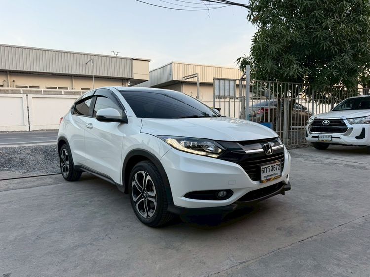 Honda HR-V 2017 1.8 E Sedan เบนซิน ไม่ติดแก๊ส เกียร์อัตโนมัติ ขาว รูปที่ 3