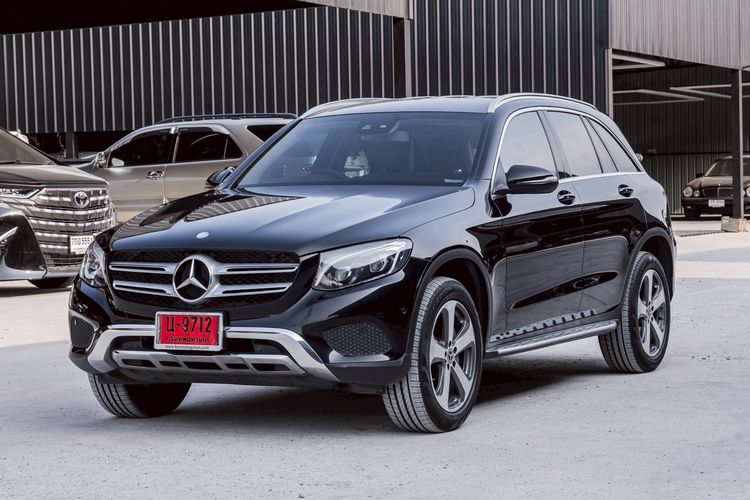 รถ Mercedes-Benz GLC-Class GLC250d สี ดำ