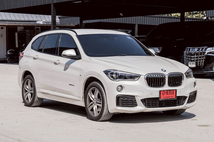 รถ BMW X1 2.0 sDrive20d M Sport สี ขาว