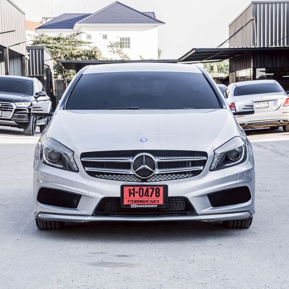 Mercedes-Benz A-Class 2015 A180 Utility-car เบนซิน ไม่ติดแก๊ส เกียร์อัตโนมัติ เทา รูปที่ 2