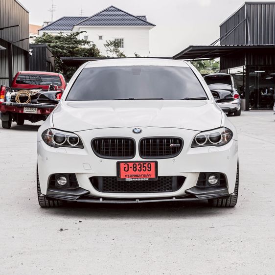 BMW Series 5 2017 520d Sedan ดีเซล ไม่ติดแก๊ส เกียร์อัตโนมัติ ขาว รูปที่ 2