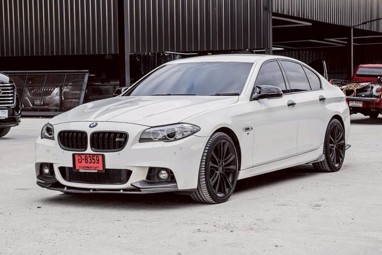 BMW Series 5 2017 520d Sedan ดีเซล ไม่ติดแก๊ส เกียร์อัตโนมัติ ขาว รูปที่ 3