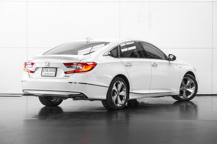 Honda Accord 2019 2.0 e:HEV Tech Sedan ไฮบริด ไม่ติดแก๊ส เกียร์อัตโนมัติ ขาว รูปที่ 4