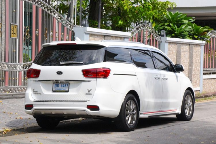 Kia Grand Carnival 2018 2.2 EX Utility-car ดีเซล เกียร์อัตโนมัติ ขาว รูปที่ 3