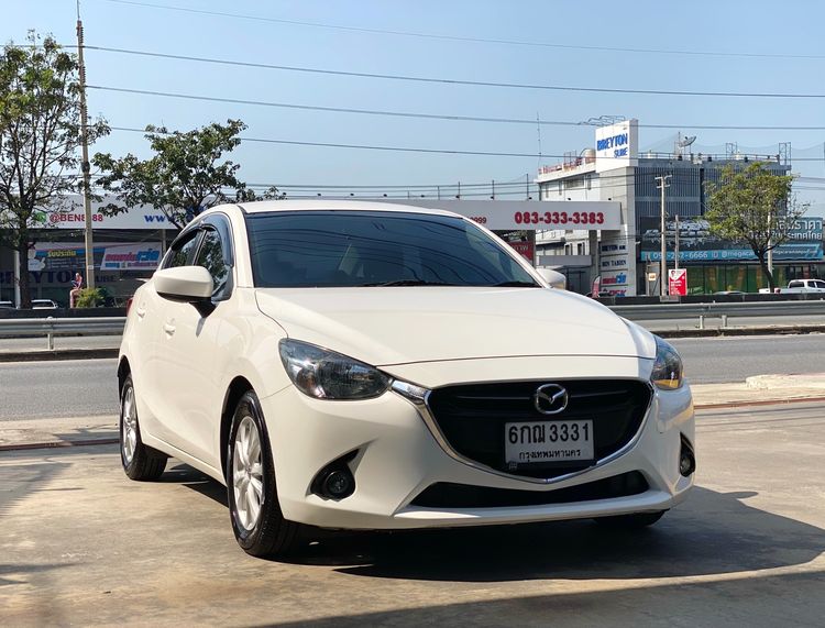 รถ Mazda Mazda 2 1.3 High Plus สี ขาว