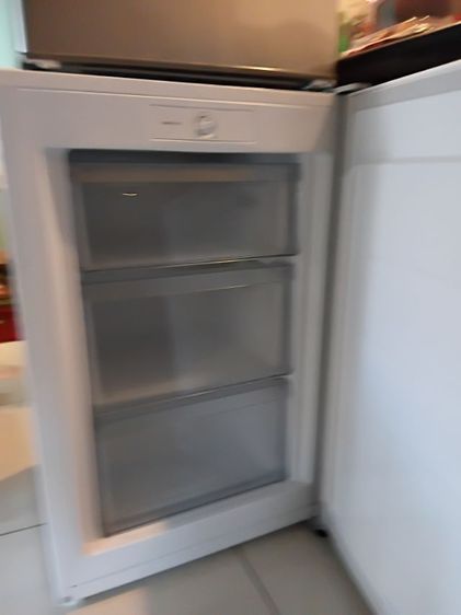 ตู้เย็นแนวตั้งแช่แข็งสามชั้นของใหม่ รูปที่ 4