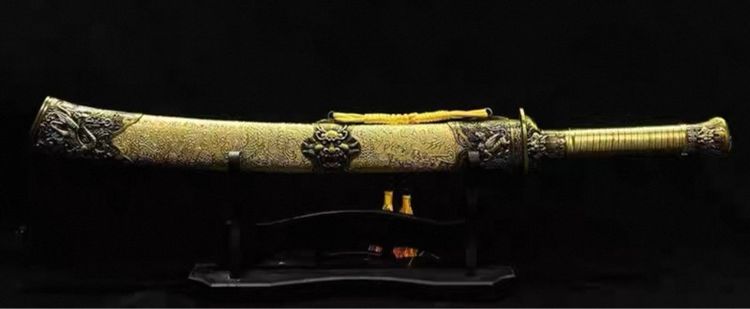 ✨มังกรศักดิ์สิทธิ์ทองดำ 