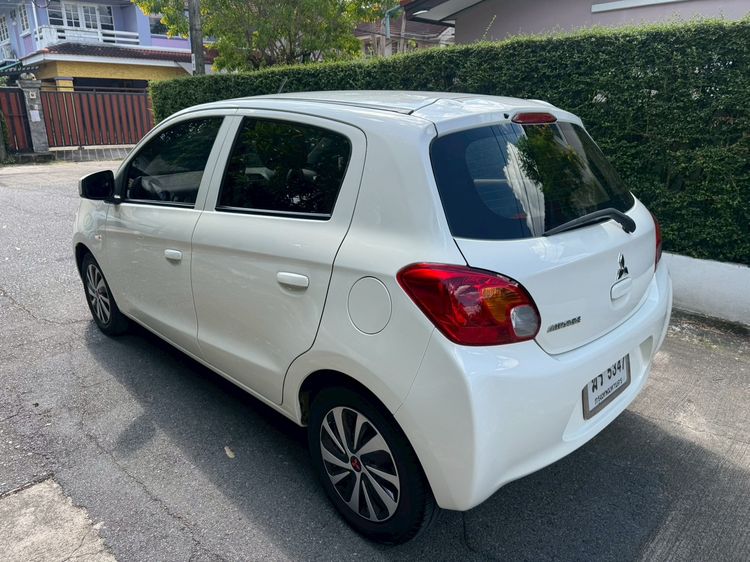 Mitsubishi Mirage 2012 1.2 GLX Sedan เบนซิน ไม่ติดแก๊ส เกียร์อัตโนมัติ ขาว รูปที่ 4