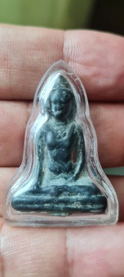 พระร่วงนั่งหลังลิ่ม