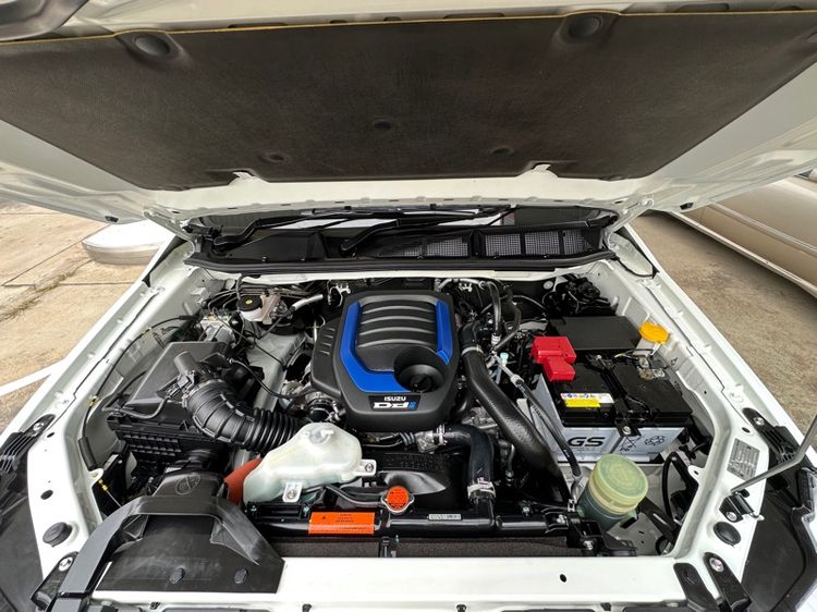 Isuzu D-MAX 2020 Pickup ดีเซล ไม่ติดแก๊ส เกียร์ธรรมดา ขาว รูปที่ 4