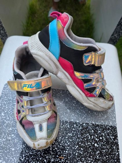 รองเท้าเด็กผู้หญิง