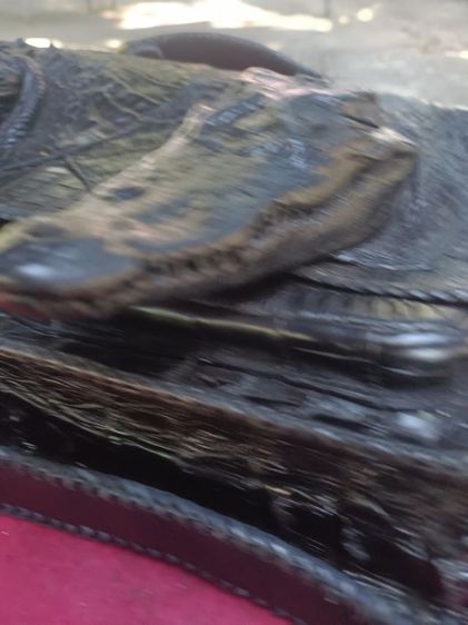 กระเป๋าหนังสวยมากแบบนี้ไม่ค่อยเจอคับของบ้านๆ