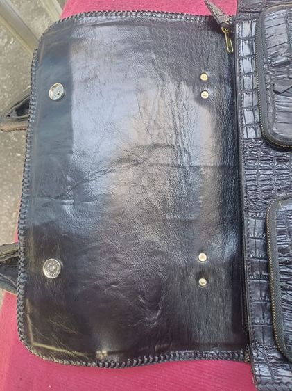 กระเป๋าหนังสวยมากแบบนี้ไม่ค่อยเจอคับของบ้านๆ รูปที่ 10