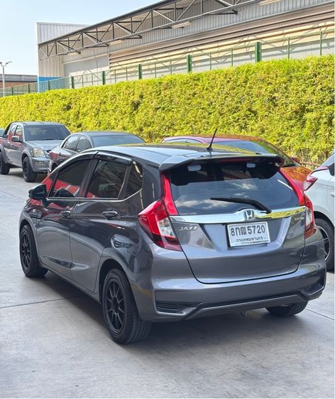 Honda Jazz 2019 1.5 V i-VTEC Sedan เบนซิน ไม่ติดแก๊ส เกียร์อัตโนมัติ เทา รูปที่ 3