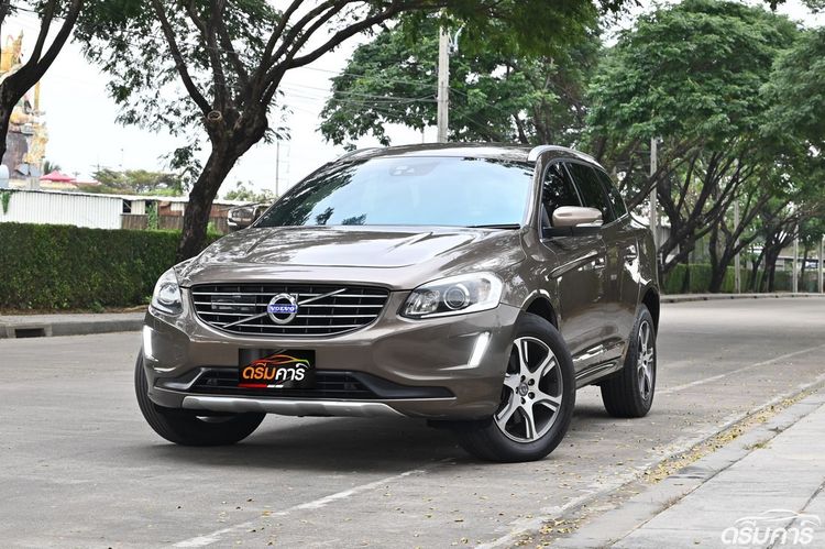 รถ Volvo XC60 2.0 T5 สี น้ำตาล