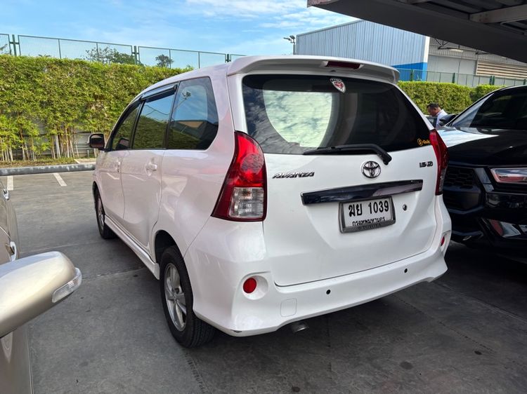 Toyota Avanza 2012 1.5 S Utility-car เบนซิน ไม่ติดแก๊ส เกียร์อัตโนมัติ ขาว รูปที่ 4