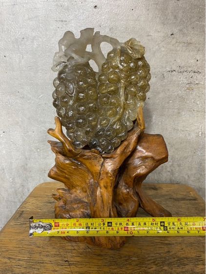 ไหมทองแกะสลักพวงองุ่น รูปที่ 2