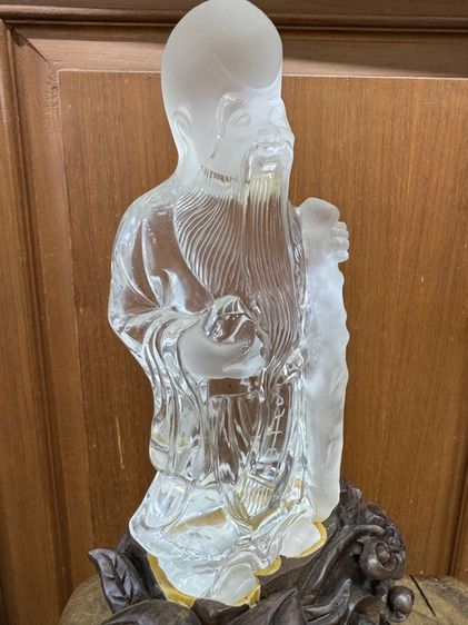 ควอตซ์แกะสลัก รูปที่ 3