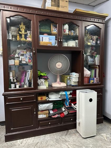 ตู้โชว์ไม้สัก