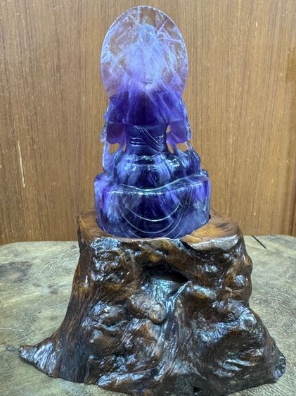 พลอยอเมทิสต์แกะสลักพระโพธิสัตว์ รูปที่ 5