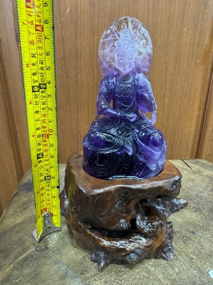 พลอยอเมทิสต์แกะสลักพระโพธิสัตว์