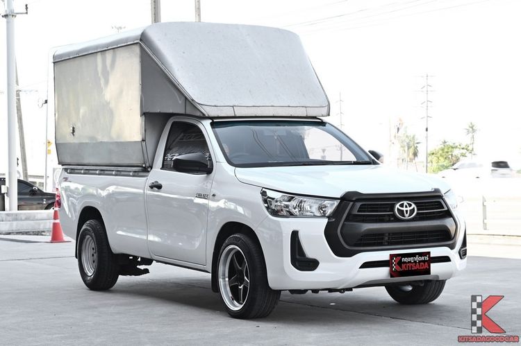 รถ Toyota Hilux Revo 2.4 Entry สี ขาว