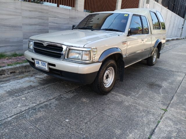 รถ Mazda Maxnum รุ่นย่อยอื่นๆ สี น้ำตาล