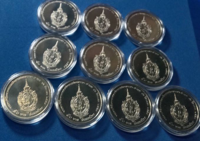 วาระ50บาท สมเด็จพระพันปีหลวงทรงพระชนมพรรษา๗รอบ๒๕๕๙ตลับละ รูปที่ 3