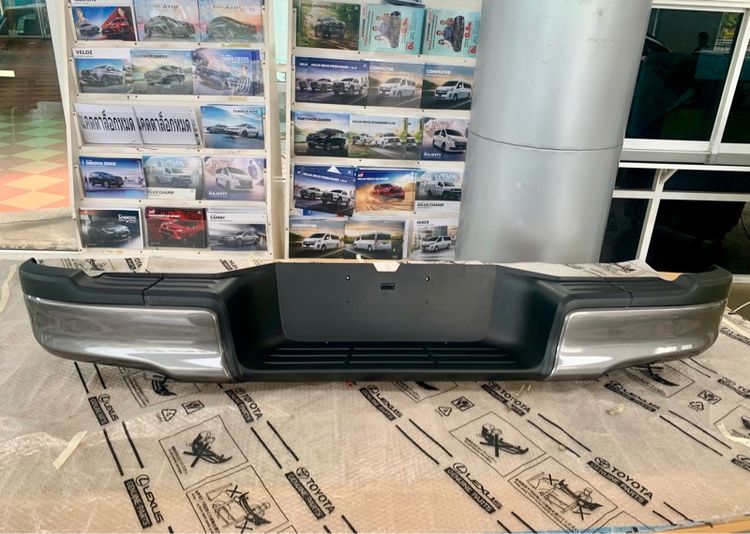 กันชนท้ายกระบะโตโยต้า ของแท้จากโรงงาน