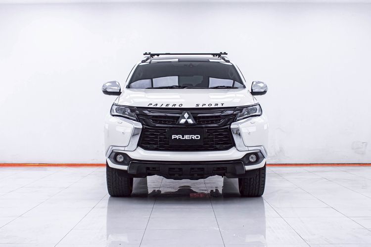 Mitsubishi Pajero Sport 2019 2.4  GT Premium Elite Edition  2WD Utility-car ดีเซล ไม่ติดแก๊ส เกียร์อัตโนมัติ ขาว รูปที่ 4
