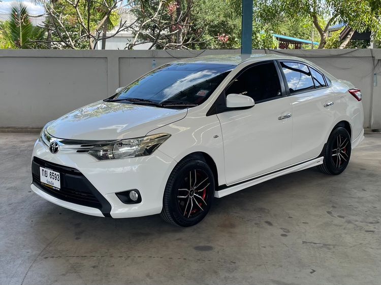 รถ Toyota Vios 1.5 Trd Sportivo สี ขาว