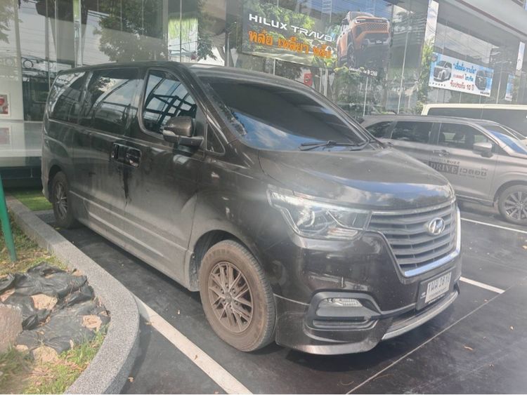 Hyundai H-1  2021 2.5 Elite Plus ดีเซล เกียร์อัตโนมัติ น้ำตาล รูปที่ 2