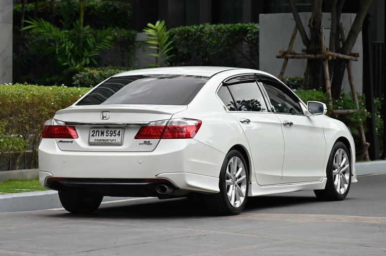 Honda Accord 2013 2.4 Tech Sedan เบนซิน ไม่ติดแก๊ส เกียร์อัตโนมัติ ขาว รูปที่ 4