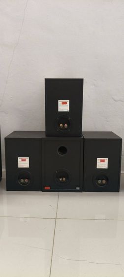 เหมา รวม10ตัว 35,000บาท
YAMAHA POWERED MONITOR SPEAKER MODEL MSPS 5 STUDIO 4ตัว
dynaudioacoustics 4 ตัว
audio consultants รูปที่ 4