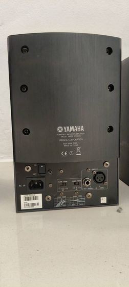 เหมา รวม10ตัว 35,000บาท
YAMAHA POWERED MONITOR SPEAKER MODEL MSPS 5 STUDIO 4ตัว
dynaudioacoustics 4 ตัว
audio consultants รูปที่ 7